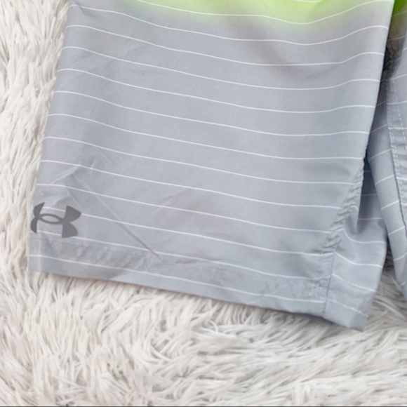 Under Armour New boy's XL striped board short swim trunks - Picture 7 of 8